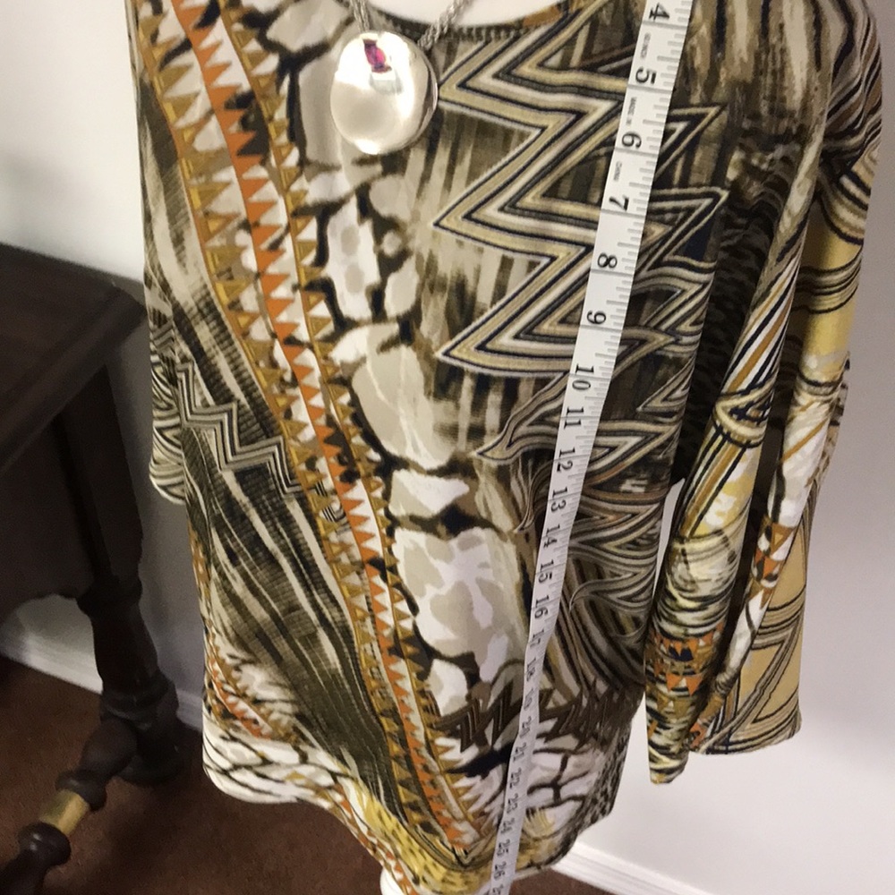 Beautiful Light Weight Pattern Chicos Blouse - image 8